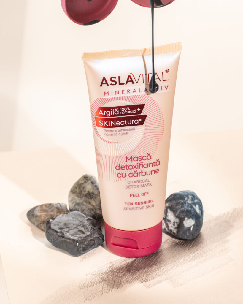 masca cu carbune si argila aslavital mineralactiv