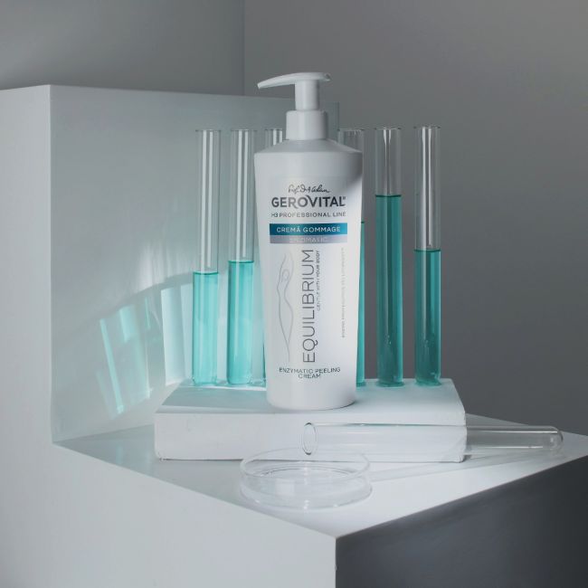 Cremă Gommage Enzimatic – exfoliere delicată și piele catifelată