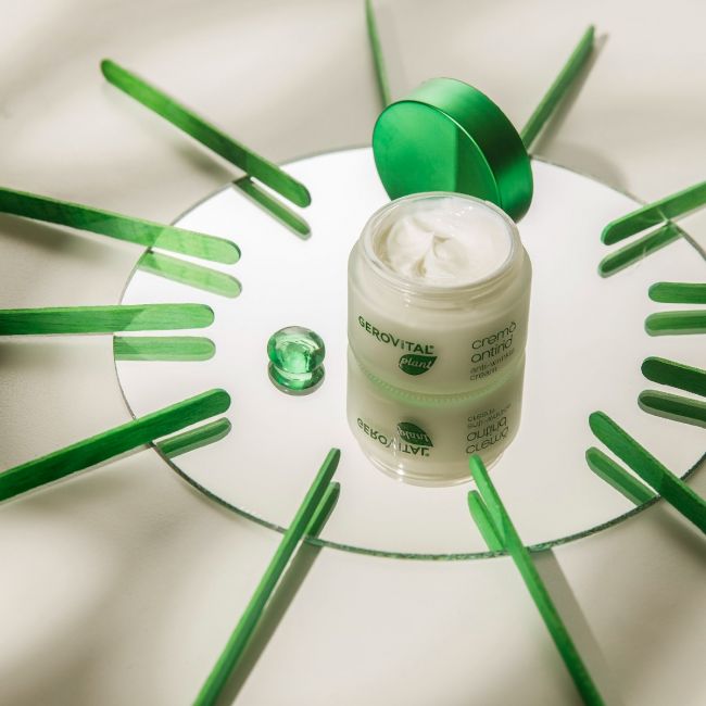 Cremă antirid SPF 15 cu ceramide – protecție și fermitate ten